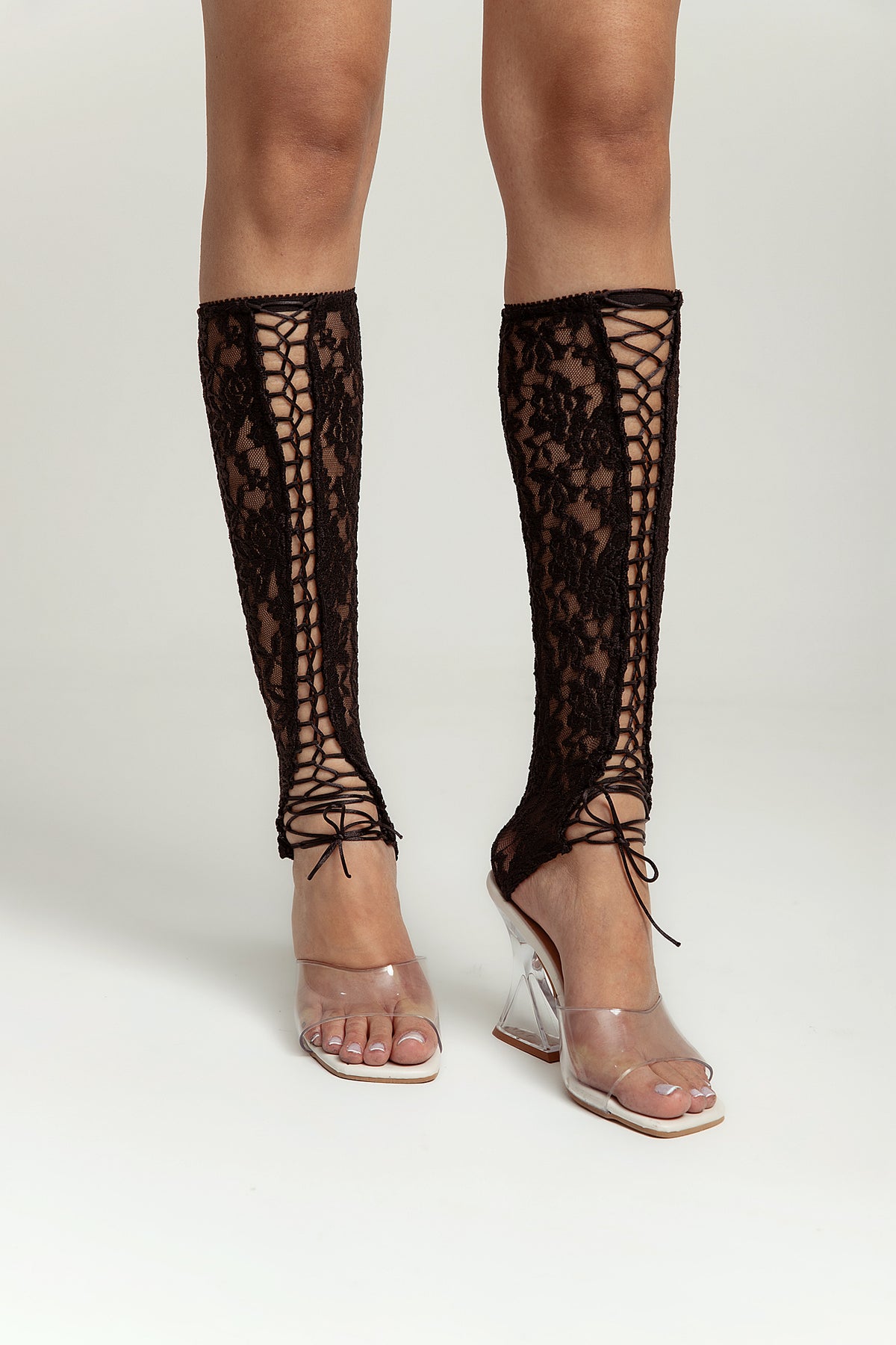 Caneleira floral preta